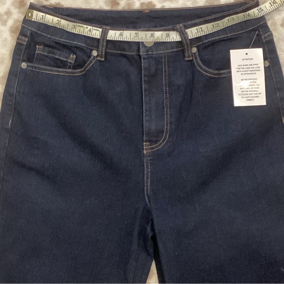 BLAIR DenimEase Classic 5-Pocket Jeans, Dark Wash, Size 10 - Picture 9 of 15